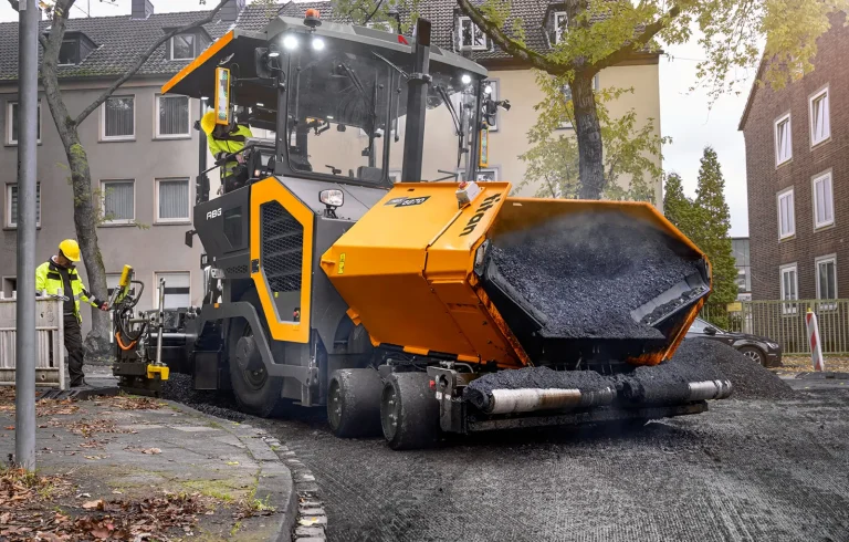 Asphalt Paver